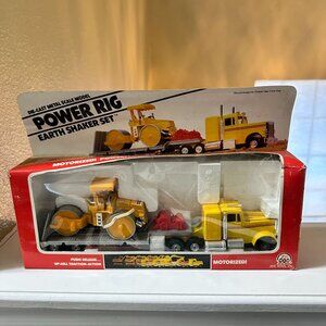 Power Rig Earth Shaker Die-Cast Metal Scale Model Set With Motorized Constructio